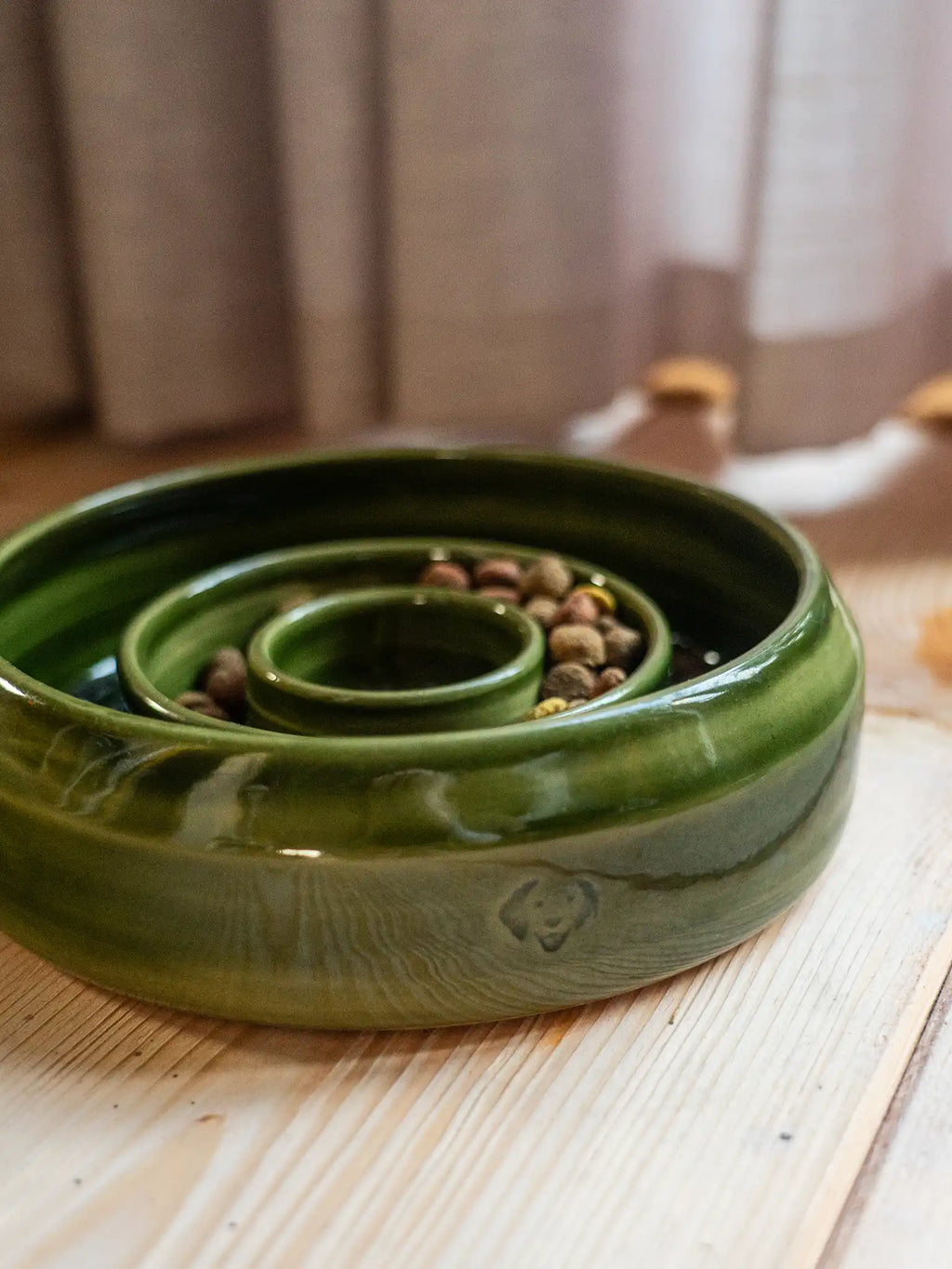 Scottys Dog Goods x Iris Floor Ceramics - slow feeder & flat bowl