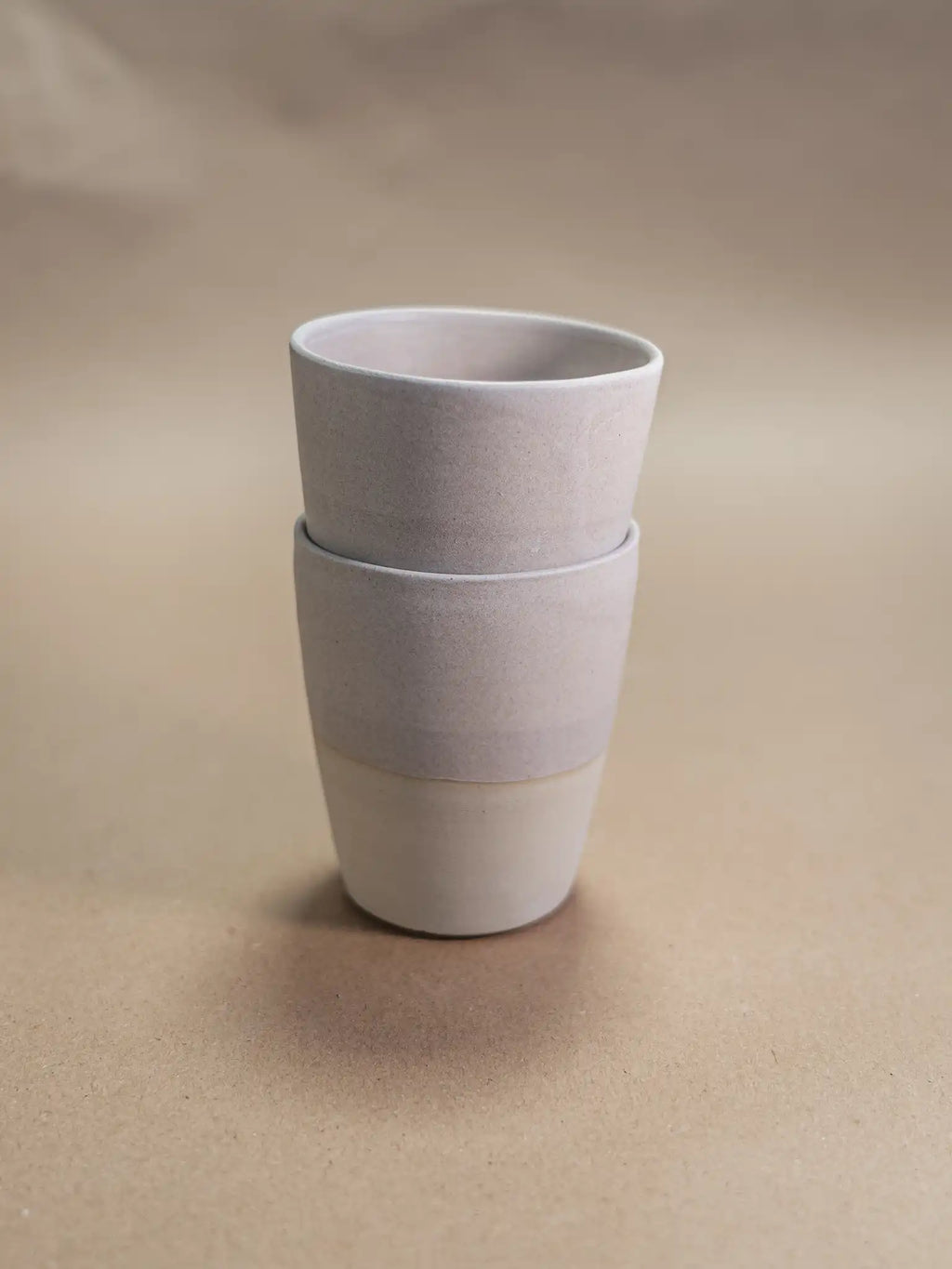 Stapel mok taupe